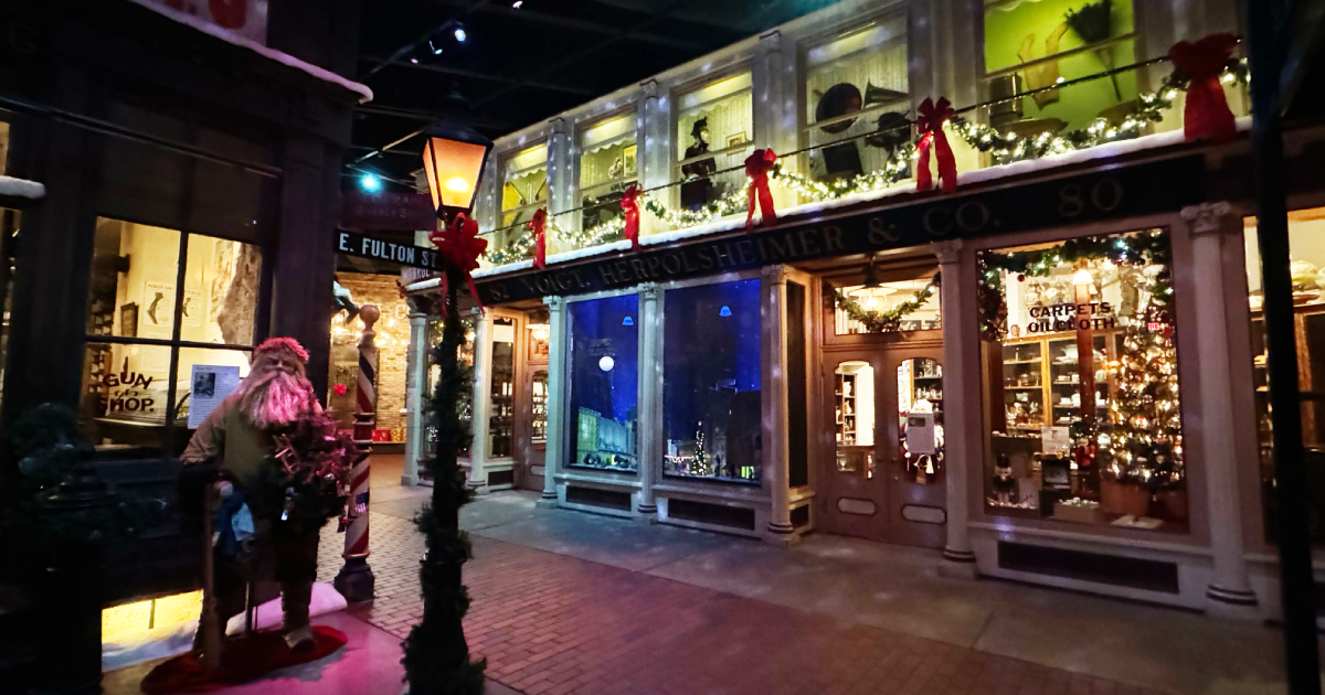 Snowflake Break at the Grand Rapids Public Museum